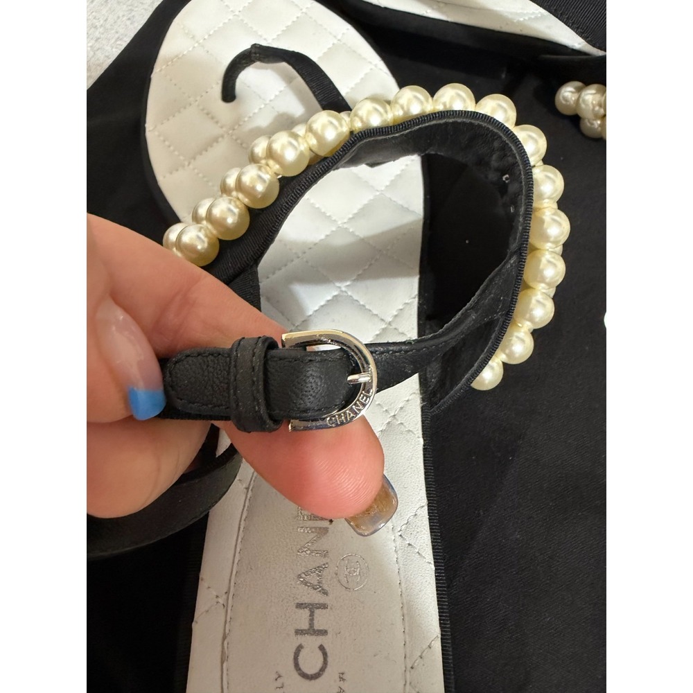 Chanel Women's US Size 7 Black with Pearls Flat Buckle Thong Sandals $1,250 - Picture 11 of 16